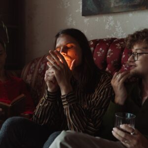 Madde-Kullanim-Bozuklugu-Nedir-300x300 Madde Kullanım Bozukluğu Nedir